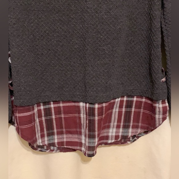 Doe & Rae Shirt - Picture 2 of 6